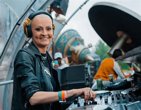 mademoiselle luna âge|La DJ belge Mademoiselle Luna est décédée à l'âge de .